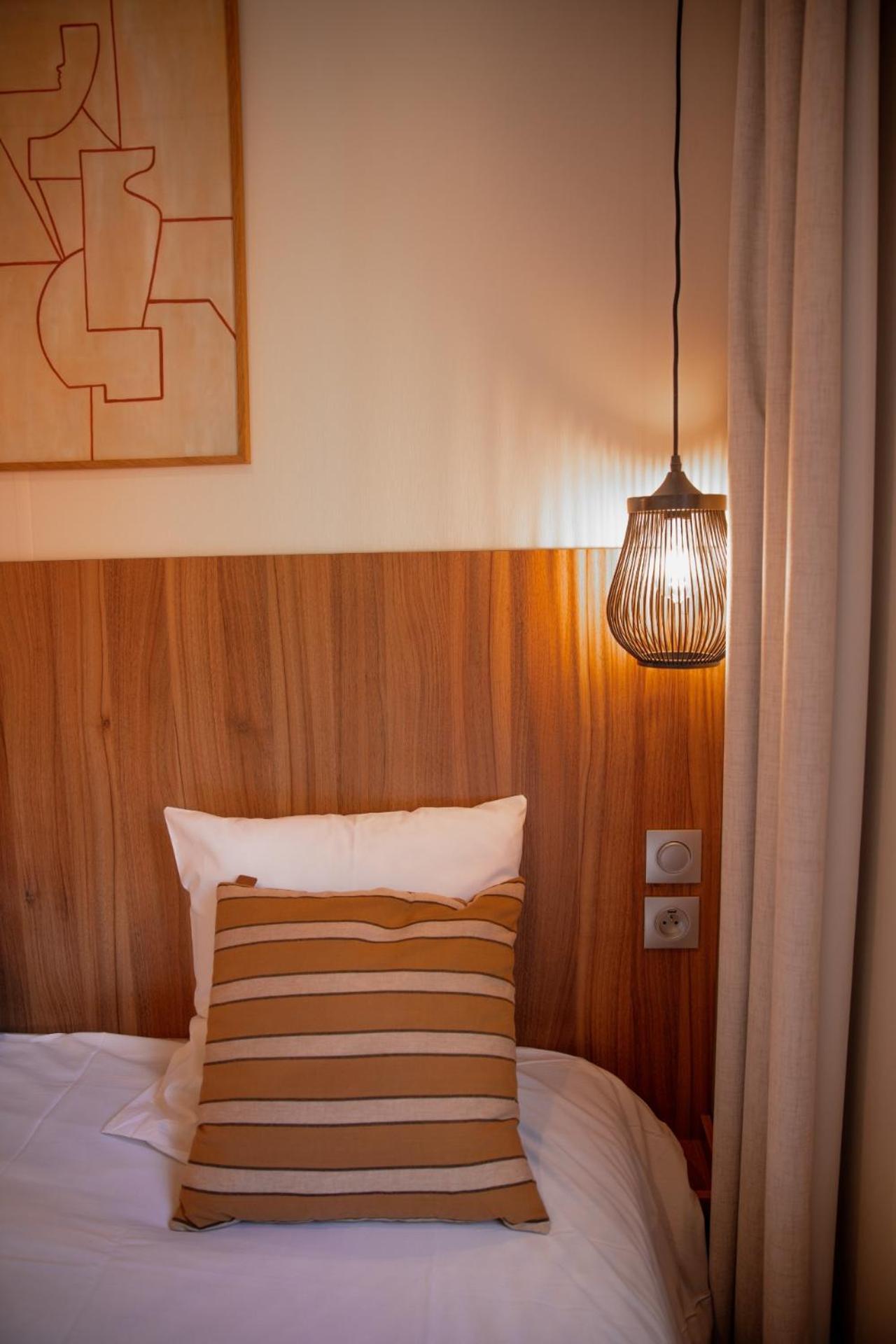 Hotel Rives D'Arc Vallon-Pont-dʼArc Habitación foto